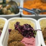 Falafel mit rotem Hummus